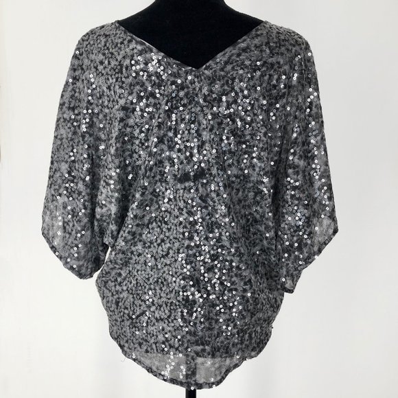 2/$20 Sanctuary V-Neck Sequin Blouse Grey Silver Size XS - Picture 4 of 5